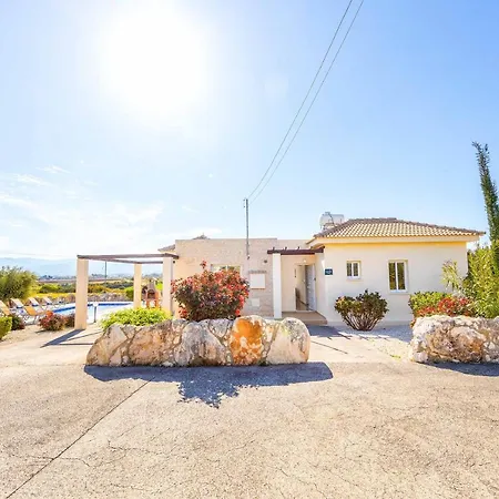 Villa Lime Tree