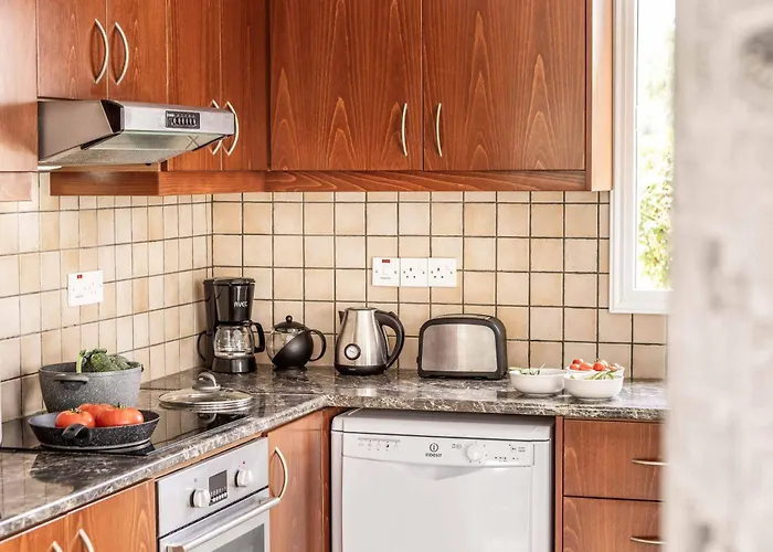 Lime Tree Villa Lachi