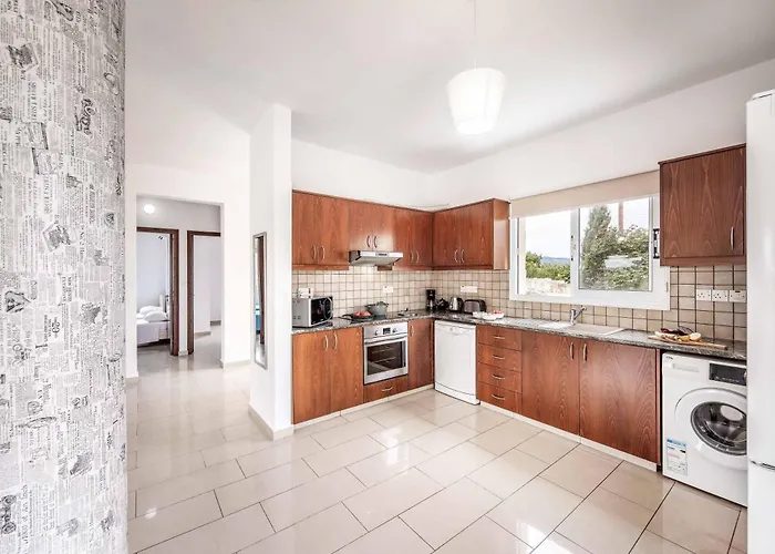 Lime Tree Villa Lachi